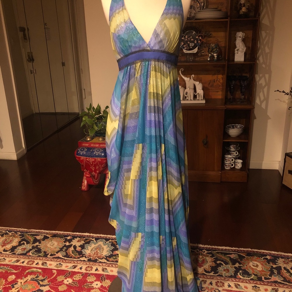 Beautiful colors for an evening or afternoon event